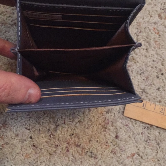 NEW Phone/credit card leather purse w/strap. - Picture 7 of 8